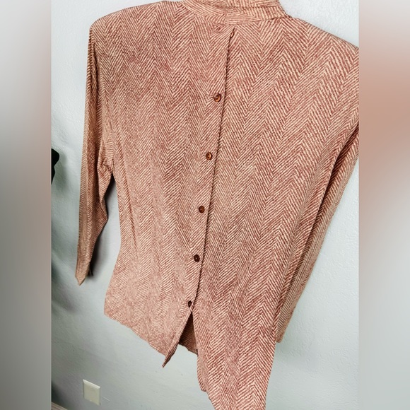 Linda Allard for Ellen Tracy Silk Elegant Pink Drape Neckline Long Sleeve Blouse - Picture 7 of 7